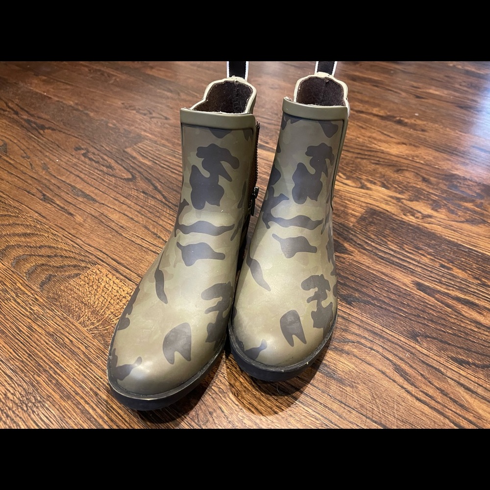 Lucky Brand boots camouflage
